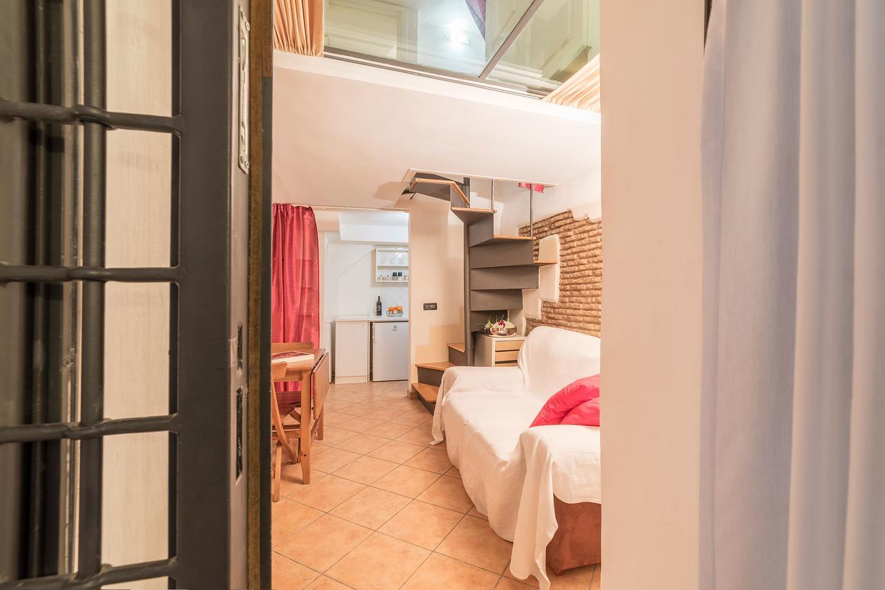 רומא Sweet Little Suite Near Pantheon מראה חיצוני תמונה