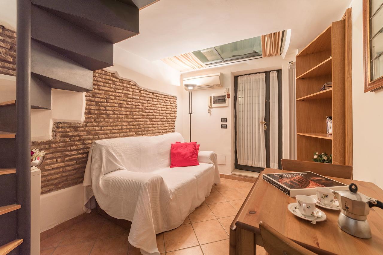 רומא Sweet Little Suite Near Pantheon מראה חיצוני תמונה