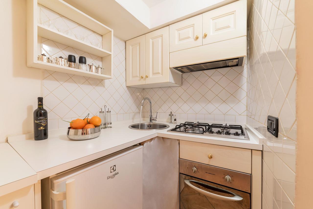 רומא Sweet Little Suite Near Pantheon מראה חיצוני תמונה