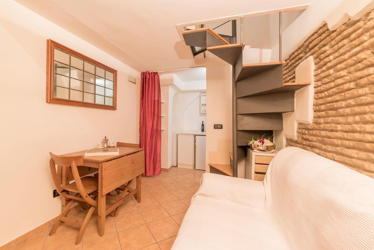 רומא Sweet Little Suite Near Pantheon מראה חיצוני תמונה